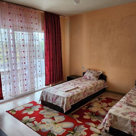 Apartment Lachevi Sandanski Luaran gambar